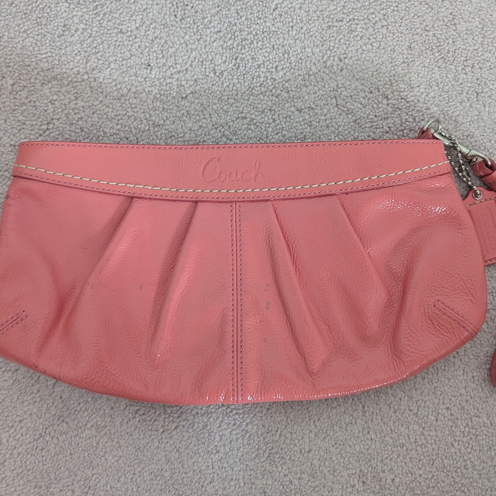Coach Pink Y2K 2000s Leather Wristlet